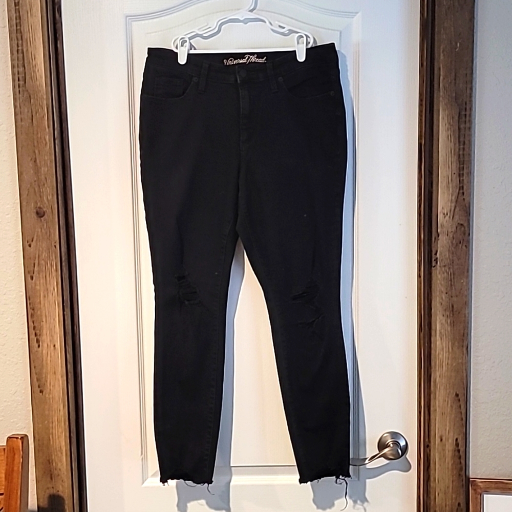 Black ripped jeans sz 10